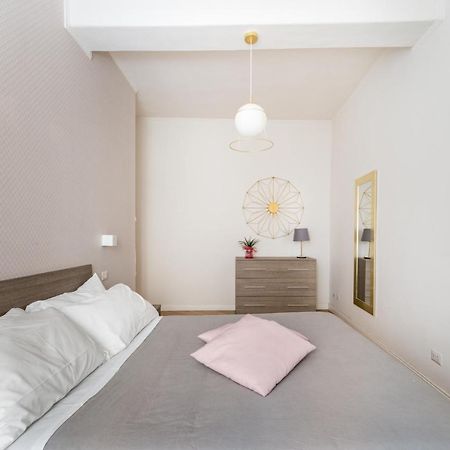 רומא Famm Apartments - Charming And Cozy Flat At Pantheon מראה חיצוני תמונה
