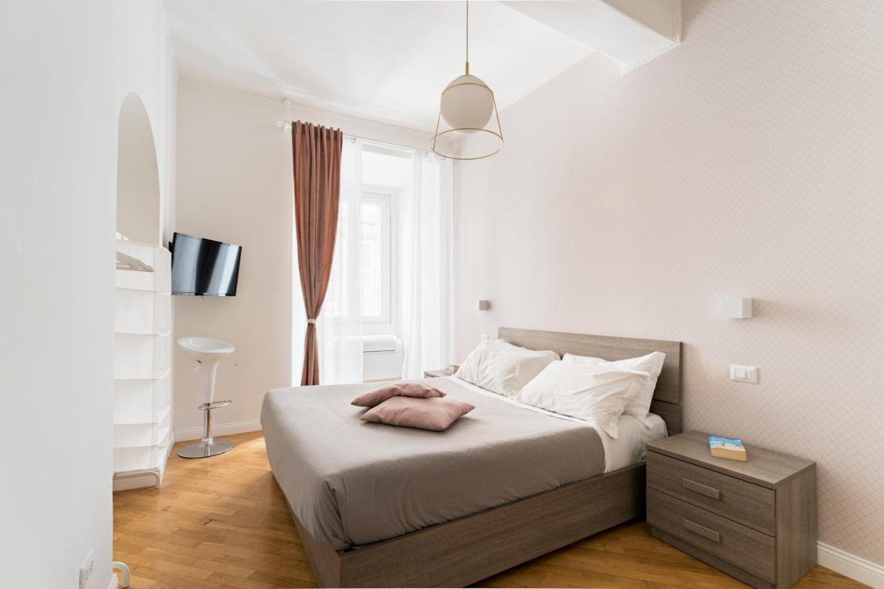 רומא Famm Apartments - Charming And Cozy Flat At Pantheon מראה חיצוני תמונה